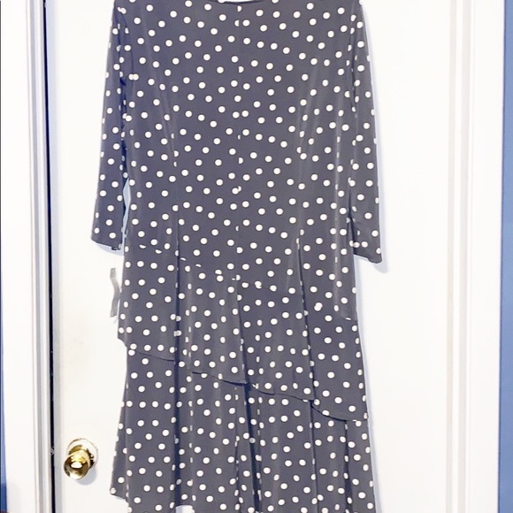 Robbie Bee Gray Polka Dot Ruffled Dress NWT 3X - Picture 3 of 8